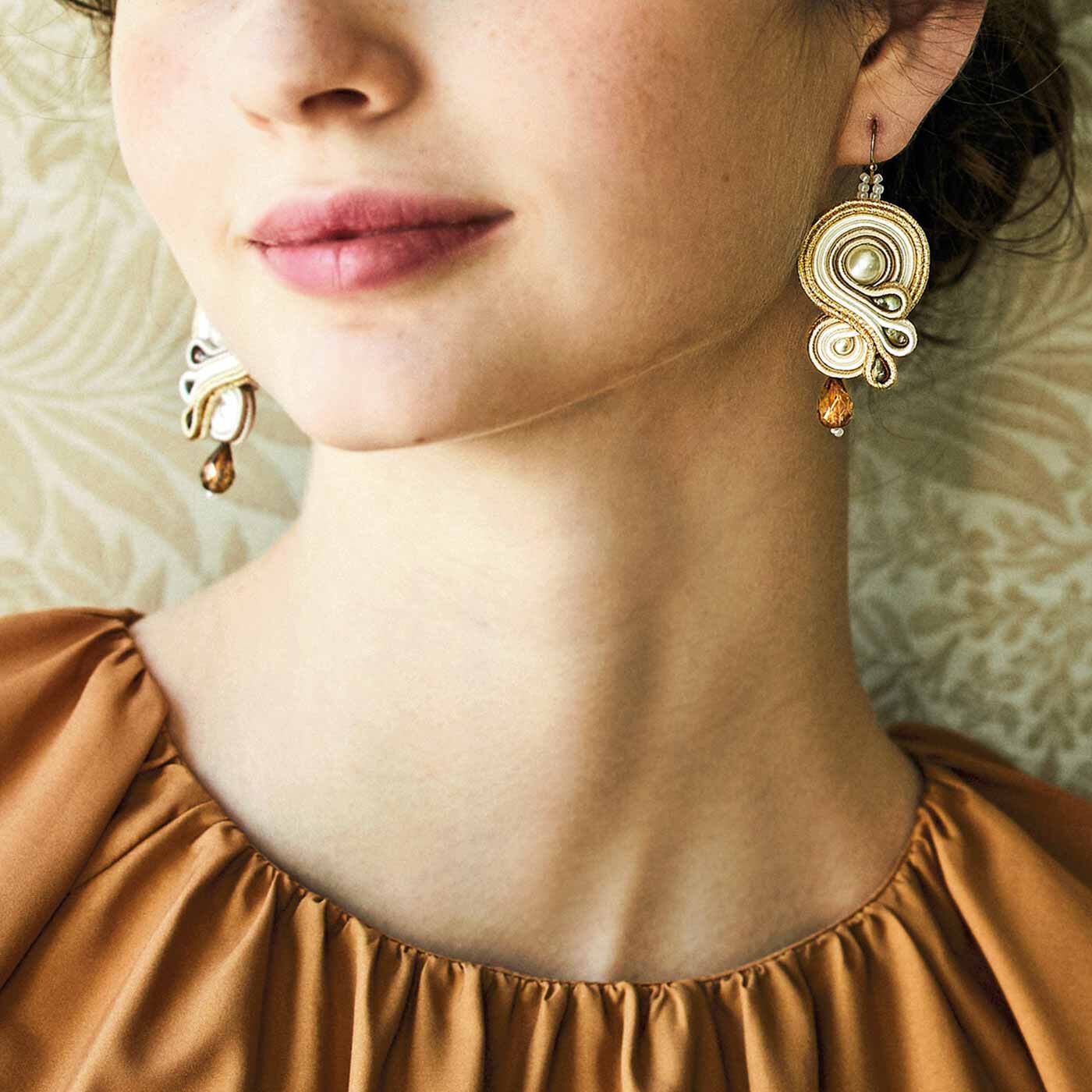 Couturier[クチュリエ]|【タイプが選べる】「はじめてさんのきほんのき」ヨーロッパの伝統的なコード刺しゅう ソウタシエのアクセサリー