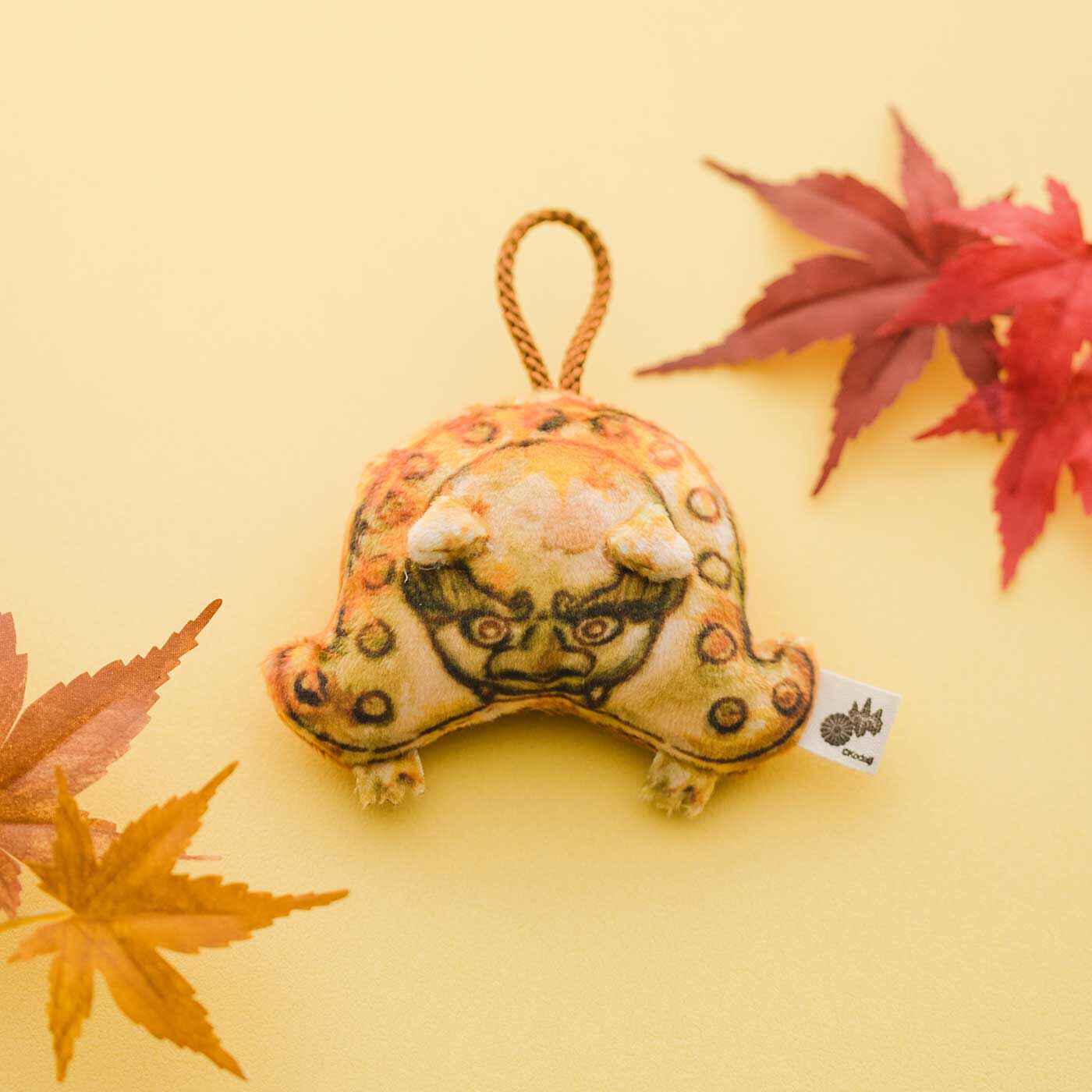 ミニツク|【タイプが選べる】高台寺（こうだいじ）の四季を感じる 鬼瓦マスコットクリーナー|〈3. 秋：紅葉の帳（とばり）の中で物思おう鬼瓦〉